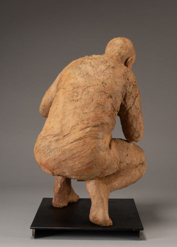 Beaumont, Hanneke Crouching Figure 6