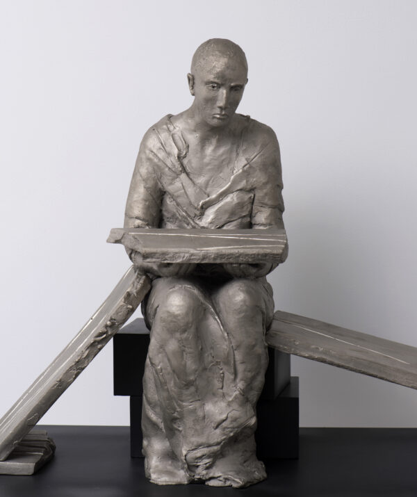Beaumont, hanneke white bronze 125 pieta ii 3